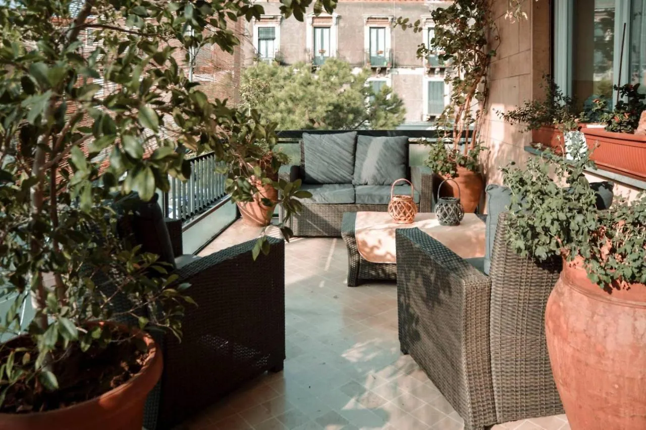 Cesare'S Home Catania